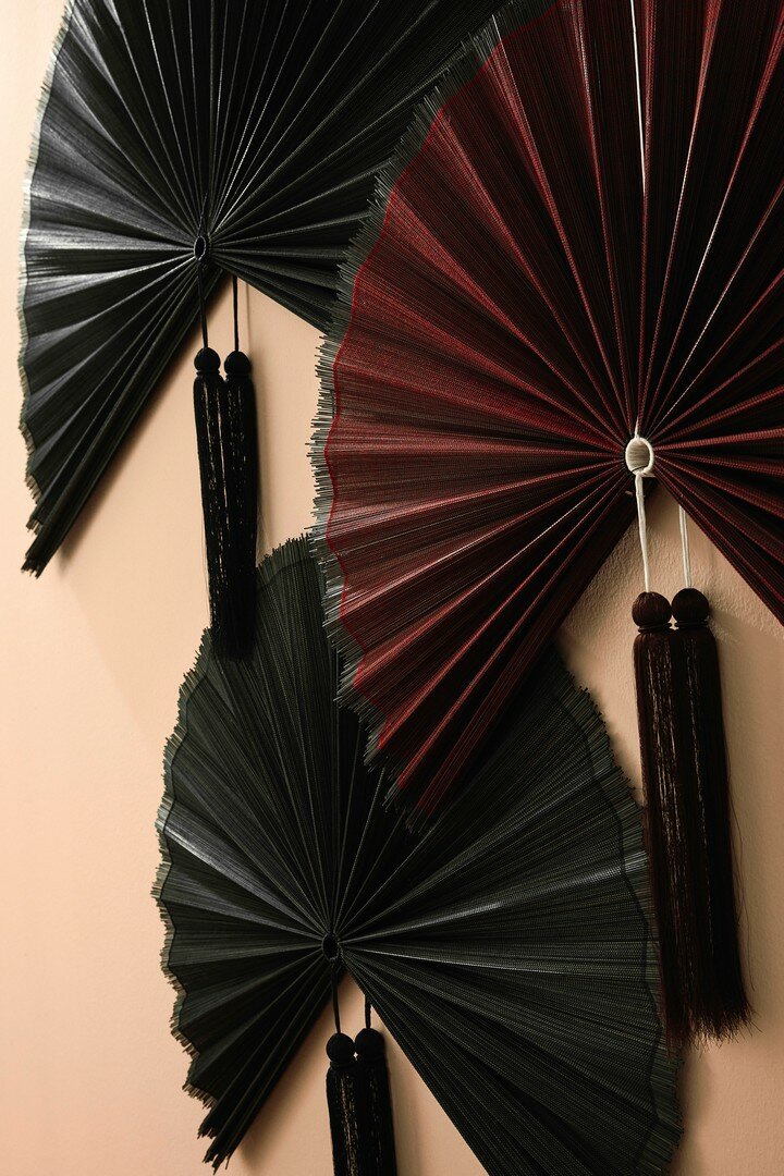 VENTAGLIO DECORATIVO NANKA NERO 39X81